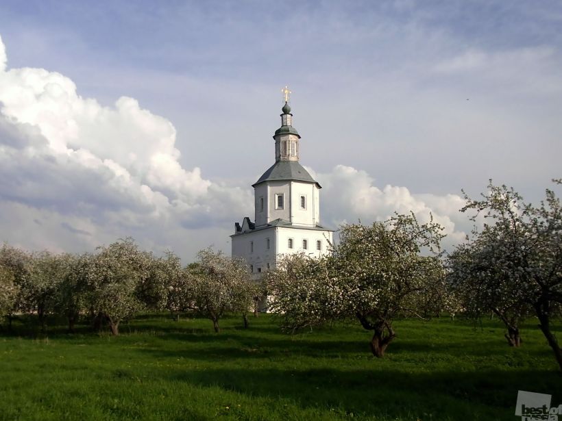 Май. Свенский монастырь.