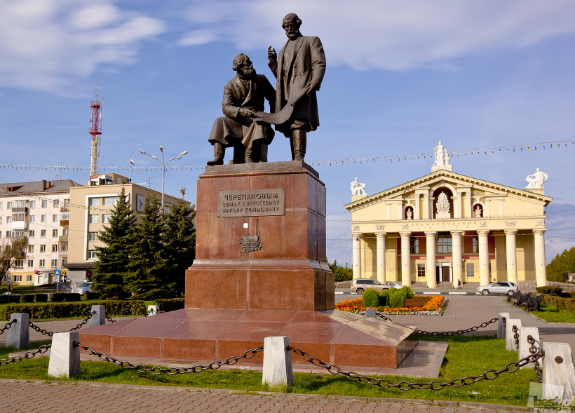 Центральная площадь Нижнего Тагила