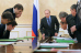 Владимир Путин на заседании правительства