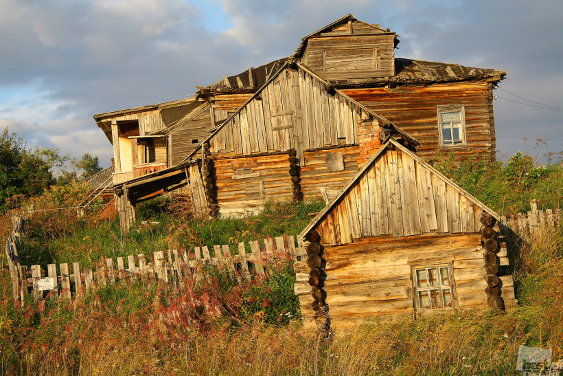 A sunny day in the village