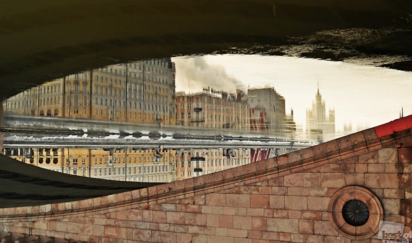 Око города