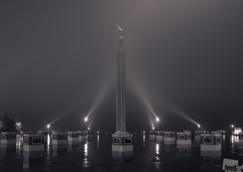 Square of Glory in the fog