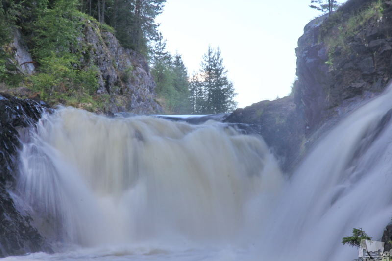 Красивые места в Карелии водопад Кивач