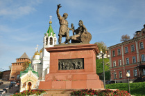 Памятник Минину и Пожарскому в Нижнем Новгороде