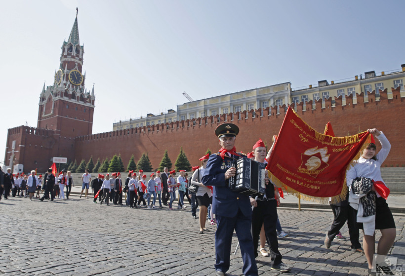 Пионеры
