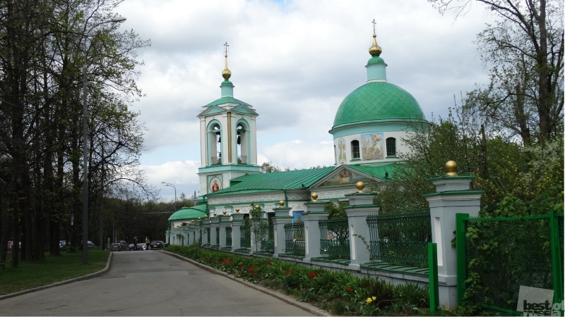 Храм на Воробьевых горах. Москва
