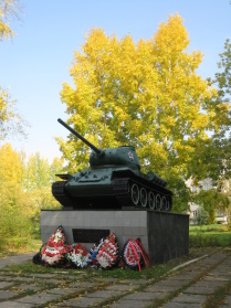 Т-34 и золотая осень