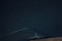 Звёздное небо над Эльбрусом.