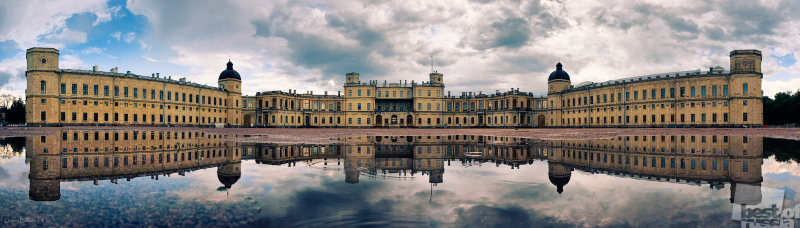 Дворец после дождя.