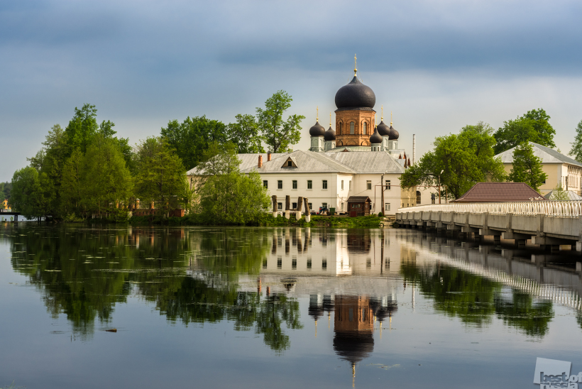 Введенская островная пустынь