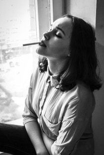 Дама с сигаретой