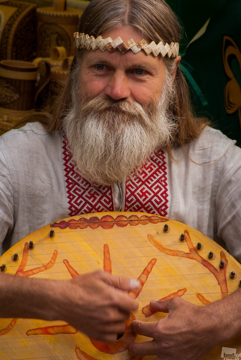Гусляр