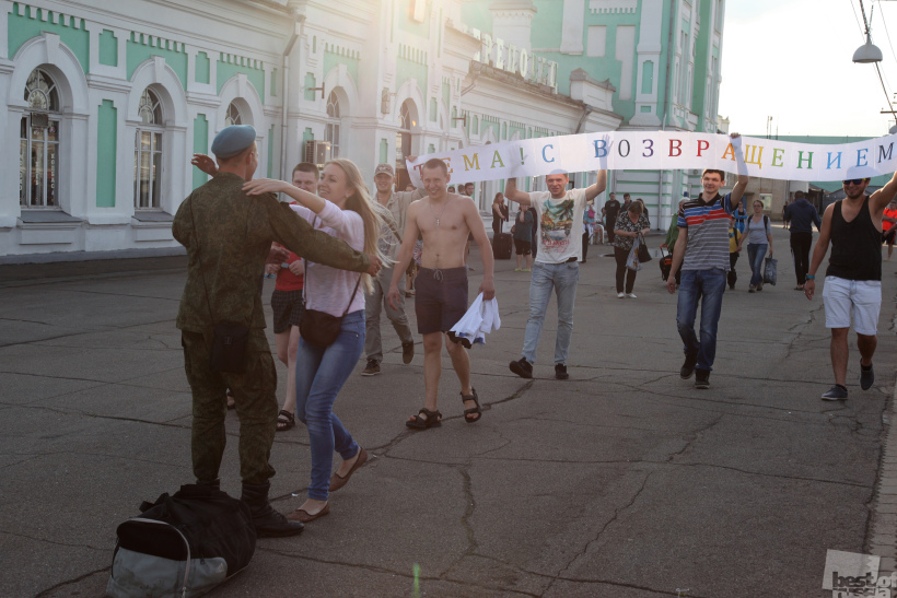 Тёме повезло...