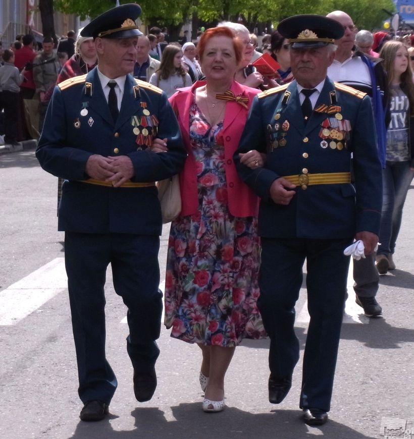 Дама и кавалеры