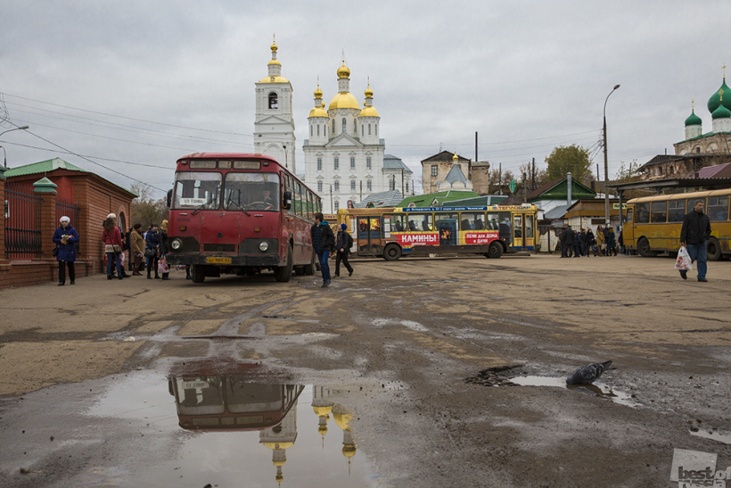 Про Арзамас, ЛиАЗ и лужу