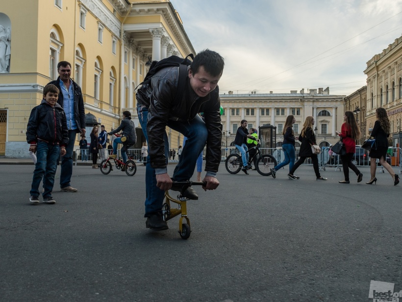 Я буду долго гнать велосипед