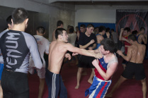 Фото из серии "Киргизский бойцовский клуб в Москве"