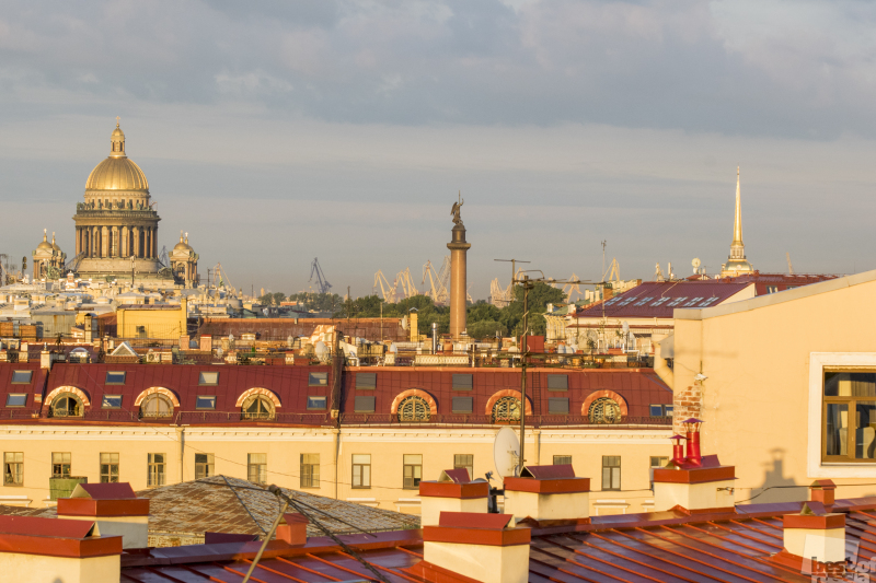 Утренняя проулка по крышам Санкт-Петербурга