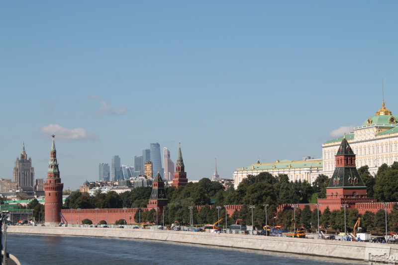 Москва-Сити на фоне Кремля
