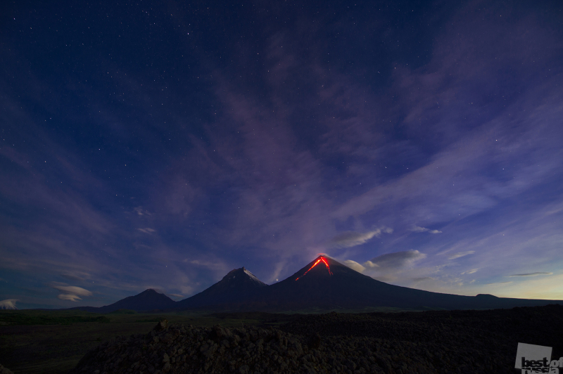 Ночные вулканы Камчатки