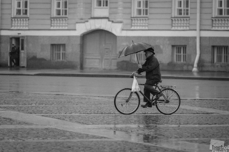 в Петербурге сегодня дожди...