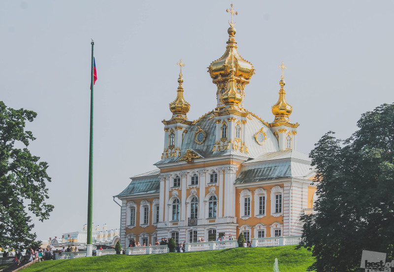Церковный корпус Большого Петергофского дворца
