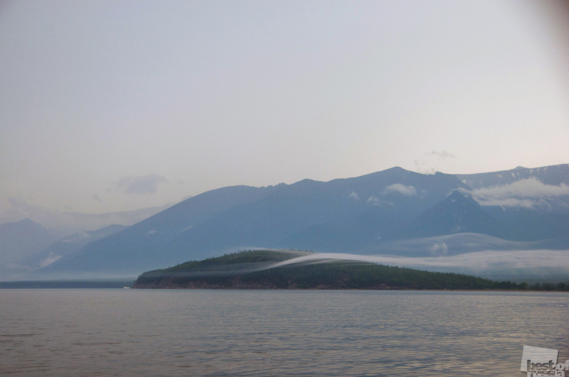 Утренний туман над Байкалом