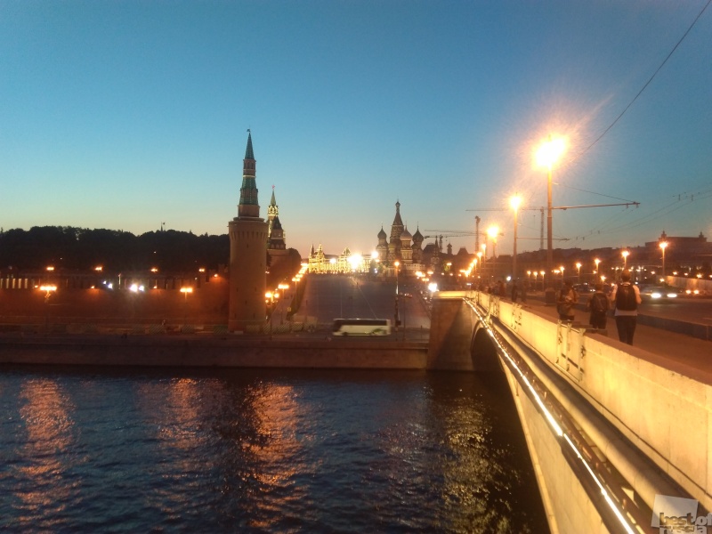 Немцов мост