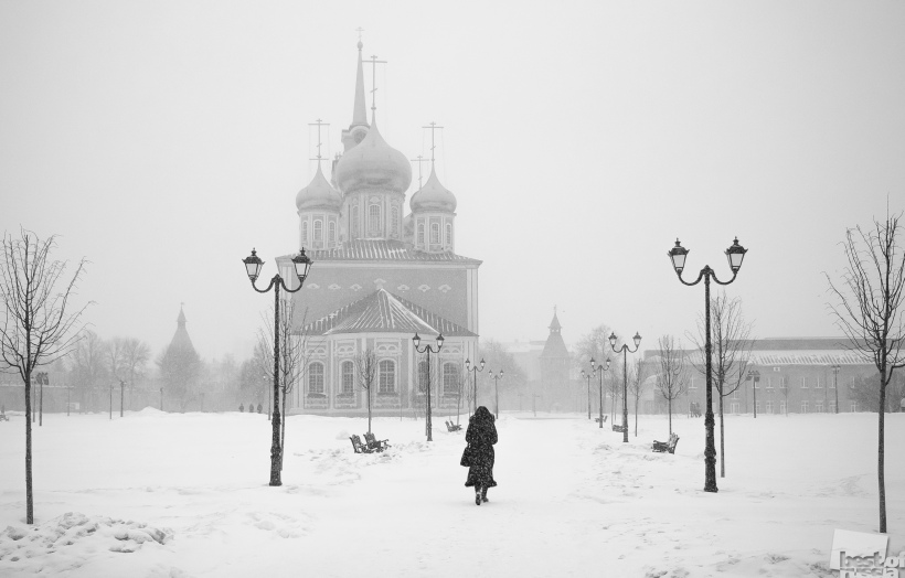 Снег идет