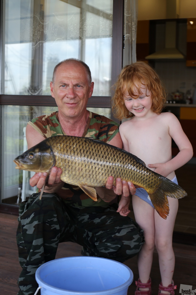 Счастливый рыбак и внучка