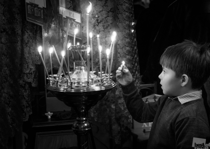 Мальчик со свечой