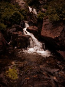 Вечерний водопад в Саянах