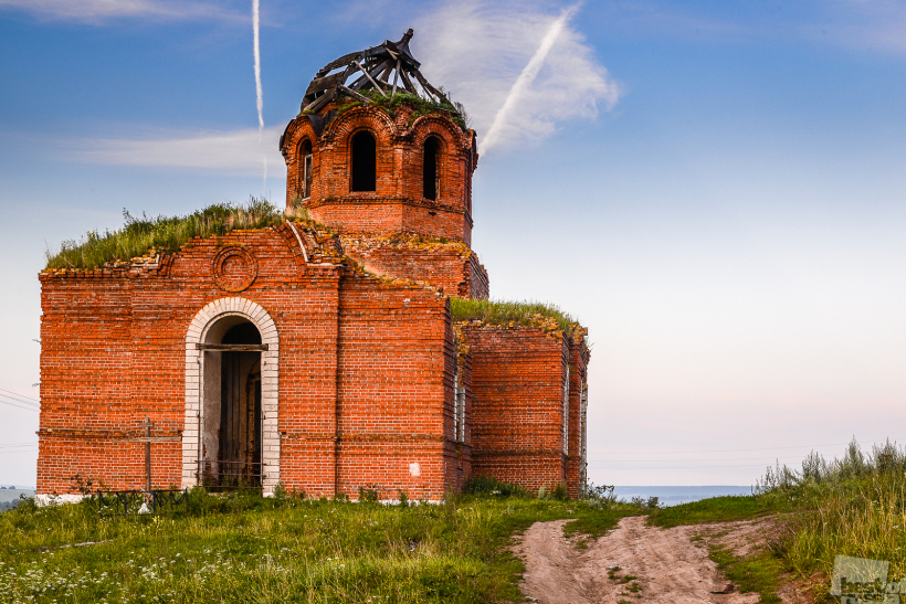 Церковь без крестов