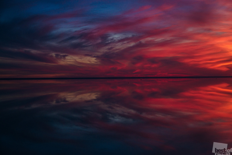 закат на озере Эльтон