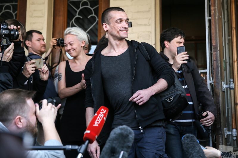 Оглашение приговора по делу художника П.Павленского в Мещанском суде