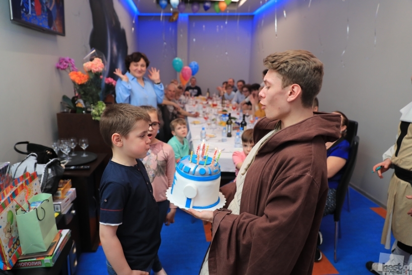 Поздравление  именинника