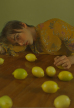 Портрет молодого человека с лимонами