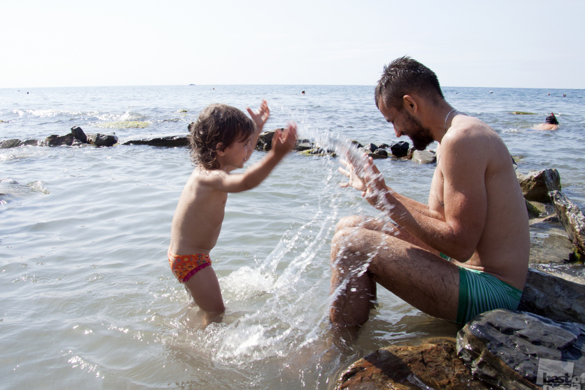Плескания на море