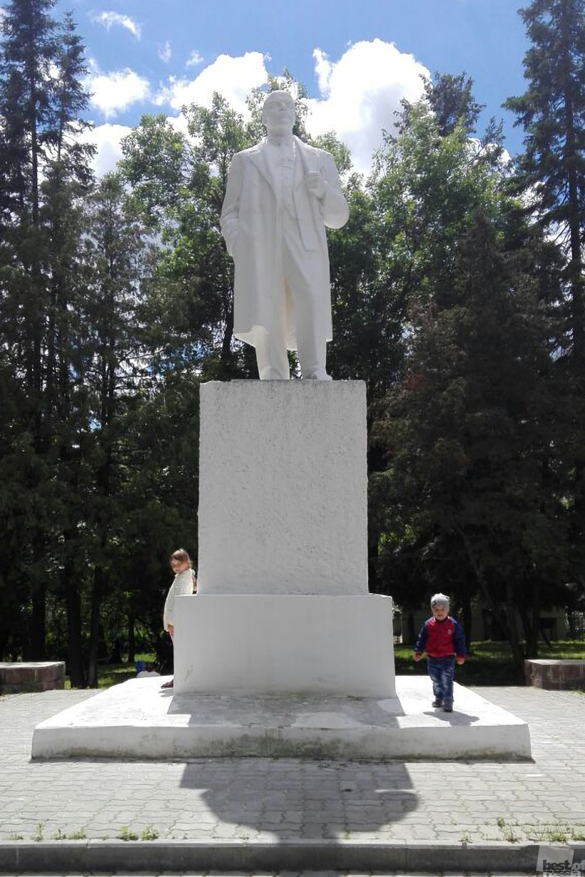 Ильич и дети. 100 лет спустя.