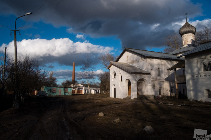 Старорусский Преображенский монастырь