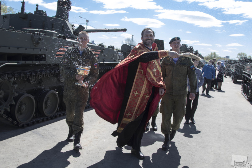 Современное военное священство