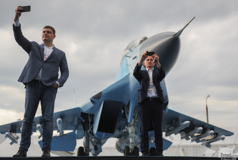 Есть только МиГ
