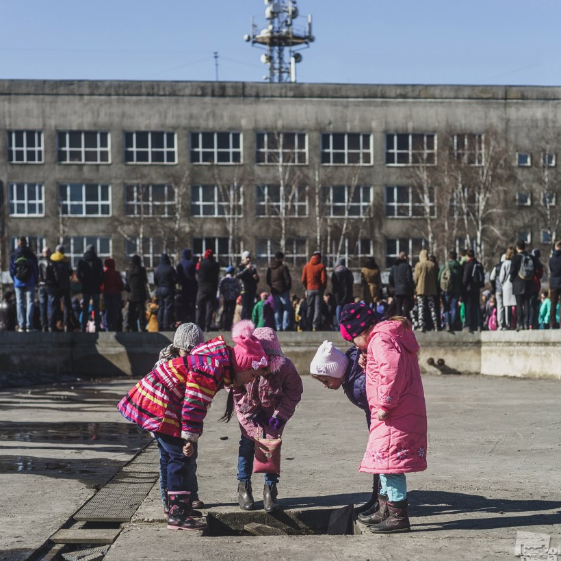 Пока взрослые митингуют