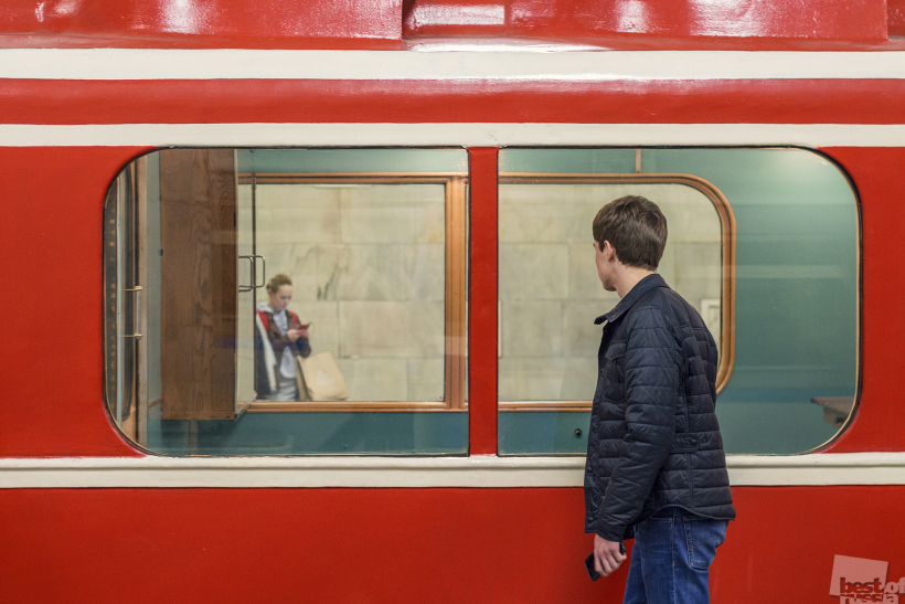 Ретро в метро