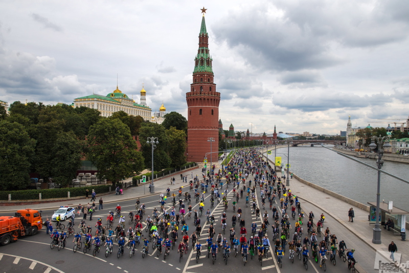 Осенний велопарад в Москве