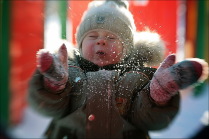 Мгновения детства: первый снег