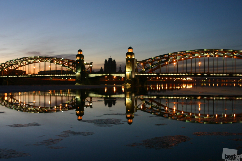 Мост Петра Великого. С-Петербург.