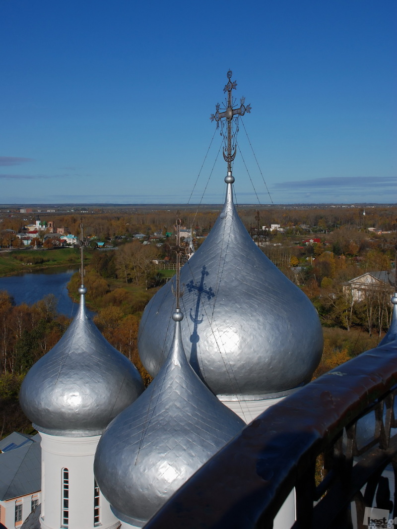 Референс Золотая Маковка церкви