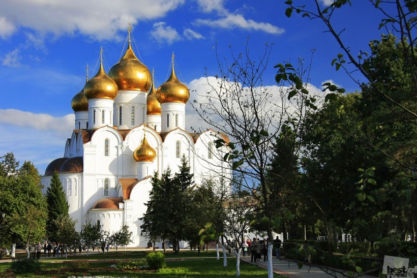 Храм