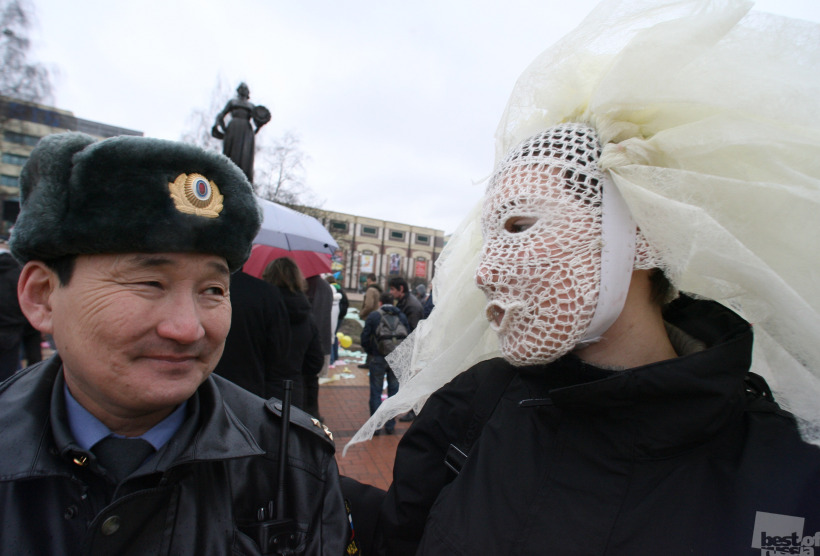 Улыбнемся друг другу